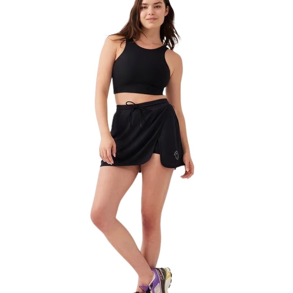 Outdoor Voices Black Rec Mesh 3.5” Skort Medium
